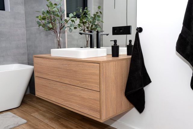 bathroom-wallmounted-cabinet-matte